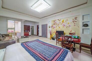 پانسیون Dunhuang Hu Yang Inn