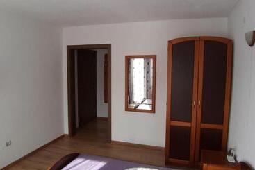 پانسیون Guest House Raffe
