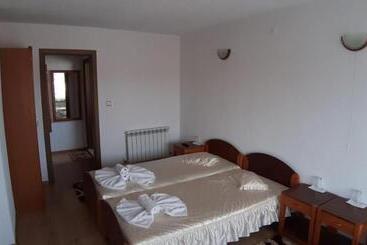 پانسیون Guest House Raffe