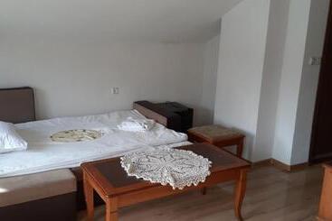 پانسیون Guest House Raffe