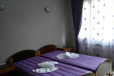 پانسیون Guest House Raffe