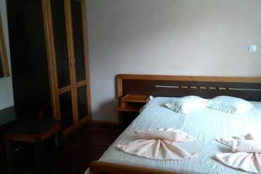 پانسیون Guest House Raffe