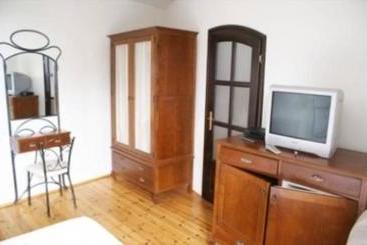 پانسیون Villa Katrina