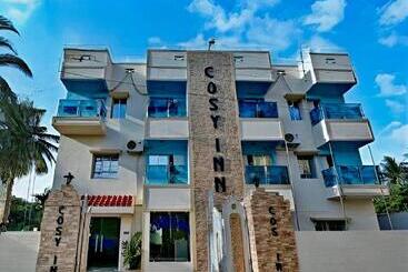 هاستل Cosy Inn