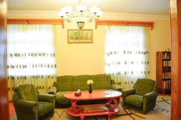 پانسیون Guest House Nataly