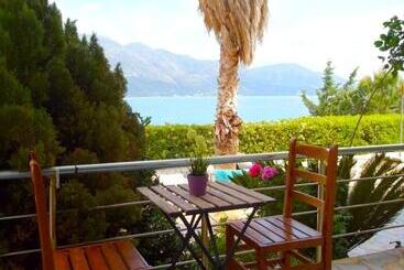 پانسیون Guest House Suga 1