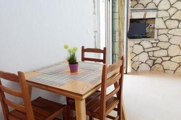 پانسیون Guest House Suga 1