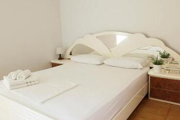 پانسیون Guest House Suga 1