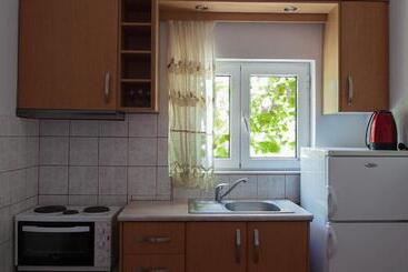 پانسیون Guest House Suga 1