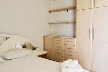 پانسیون Guest House Suga 1