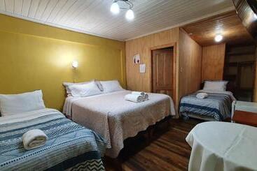 پانسیون Hostal Las Heras