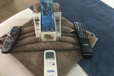 پانسیون Isle La Breeze Guest House
