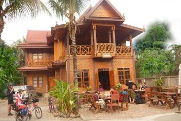 پانسیون Zuela Guesthouse