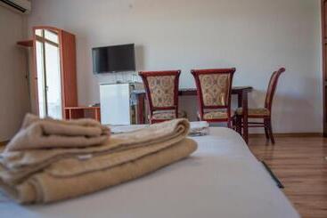 پانسیون Guest House Grozdan