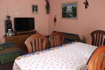 پانسیون Hostal Cali