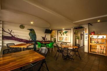 پانسیون Hostal De La 57