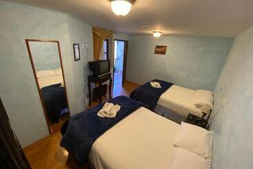پانسیون Latacunga Hostel