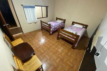 پانسیون Latacunga Hostel