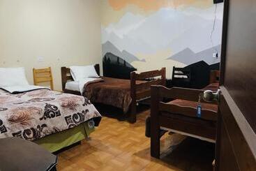 پانسیون Latacunga Hostel