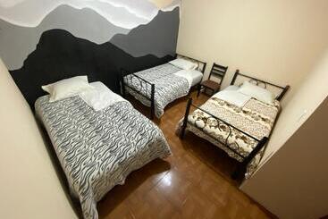 پانسیون Latacunga Hostel
