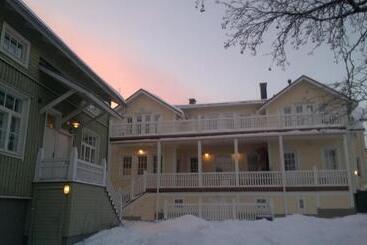 پانسیون Turusensaha Guesthouse