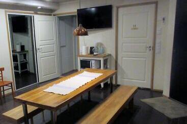 پانسیون Turusensaha Guesthouse
