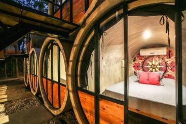 هاستل Pipe House Playa Grande