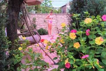 پانسیون Batumi Wonderland Guest House