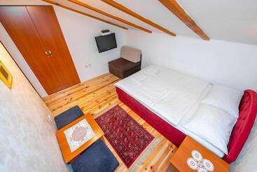 پانسیون Guesthouse Sandra