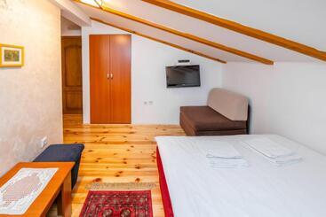 پانسیون Guesthouse Sandra