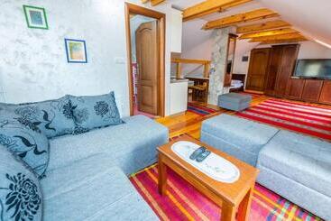 پانسیون Guesthouse Sandra