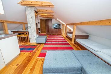 پانسیون Guesthouse Sandra