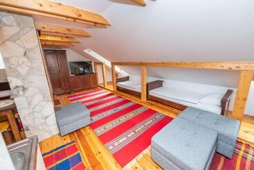پانسیون Guesthouse Sandra