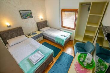 پانسیون Guesthouse Sandra