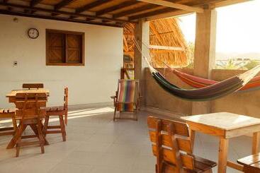 پانسیون Hostal Pelikan Taganga