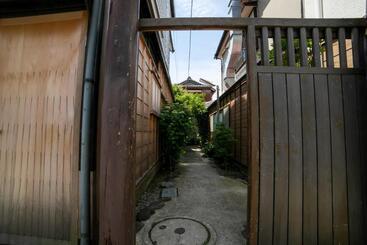 پانسیون Villa Sacra ヴィラサクラ