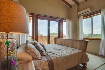استراحتگاه The Villas At Cocoplum