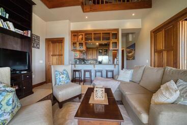 استراحتگاه The Villas At Cocoplum