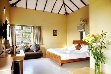 Savana Lake Resort
