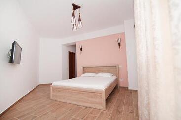 Mamaia Summerland Apartments