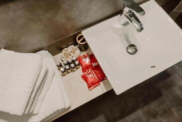 پانسیون Boutique Hotel Cattaleya