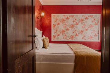 پانسیون Boutique Hotel Cattaleya