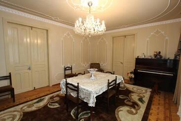 پانسیون Guesthouse Goliati