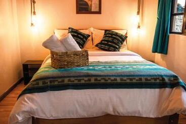 پانسیون Hostal Restaurant La Cigale