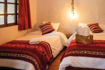 پانسیون Hostal Restaurant La Cigale
