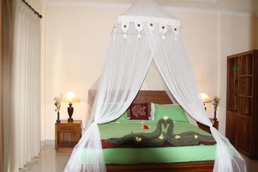پانسیون Villa Bungsil Gading