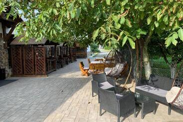هاستل Hanu Lui Gica Spa