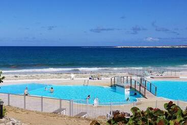 Orient Bay Beach Studio