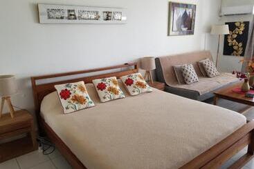 Orient Bay Beach Studio