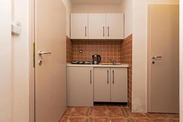 پانسیون Bitrak Guest House